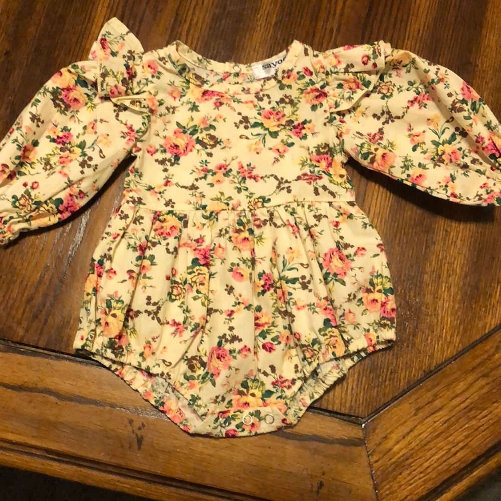 Sayoo One Piece Shirt, size 6 months